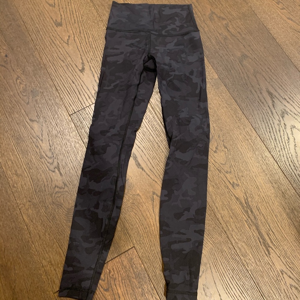 Lululemon camo leggings sz4